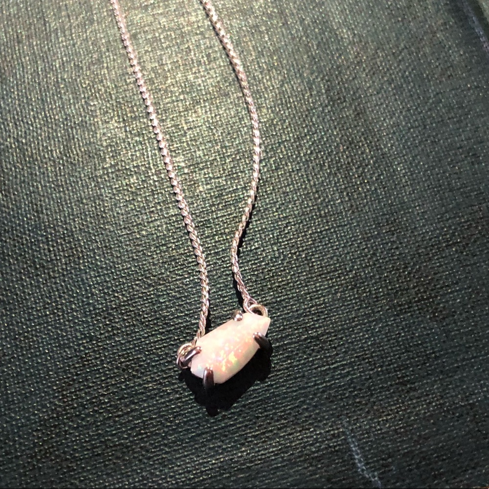Kendra Scott Necklace - Picture 2 of 2